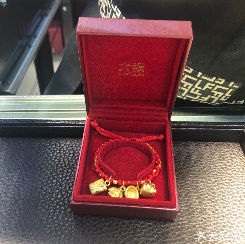 香港金六福珠宝(东环街店)图片