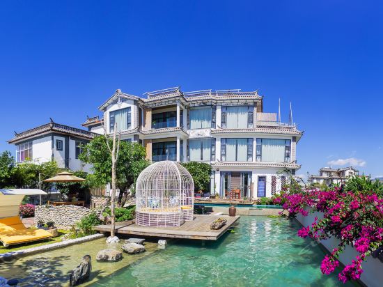 大理洱朵花园海景酒店包括:大理柒朵花园海景客栈,大理洱朵花园海景