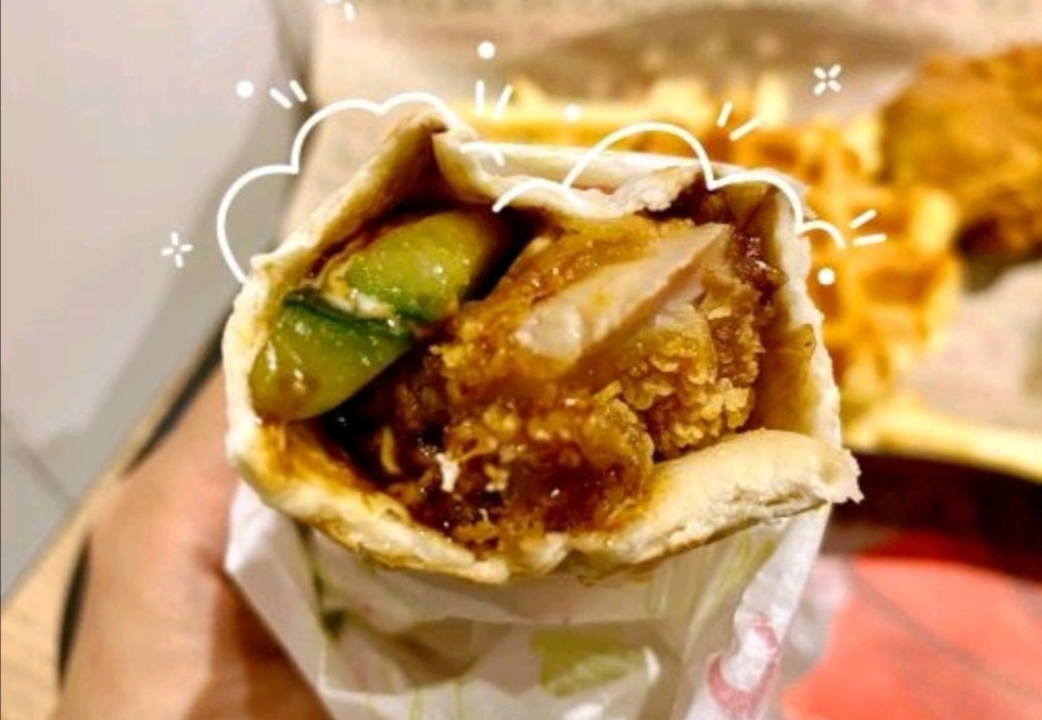 麦当劳老北京鸡肉卷图片