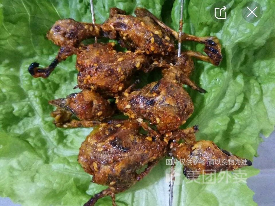 老式地摊烤鸡仔图片