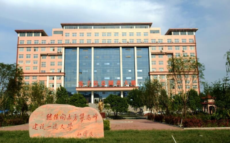 郑州电子信息职业技术学院图片