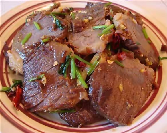 蜀皇全牛宴峨边店