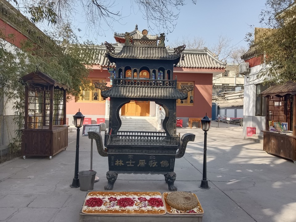 雙泉寺地址(位置,怎麼去,怎麼走,在哪,在哪裡,在哪兒):北京市石景山區