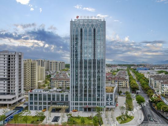 怎么走,在哪,在哪里,在哪儿):衢州市龙游县荣昌东路1号万明财富中心16