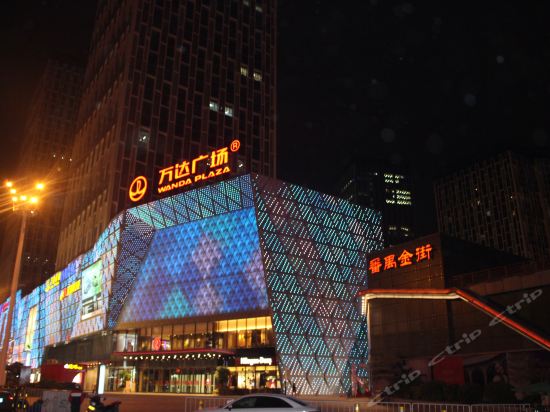 怎么走,在哪,在哪里,在哪儿):广州市番禺区汉溪大道东387号万达广场b4