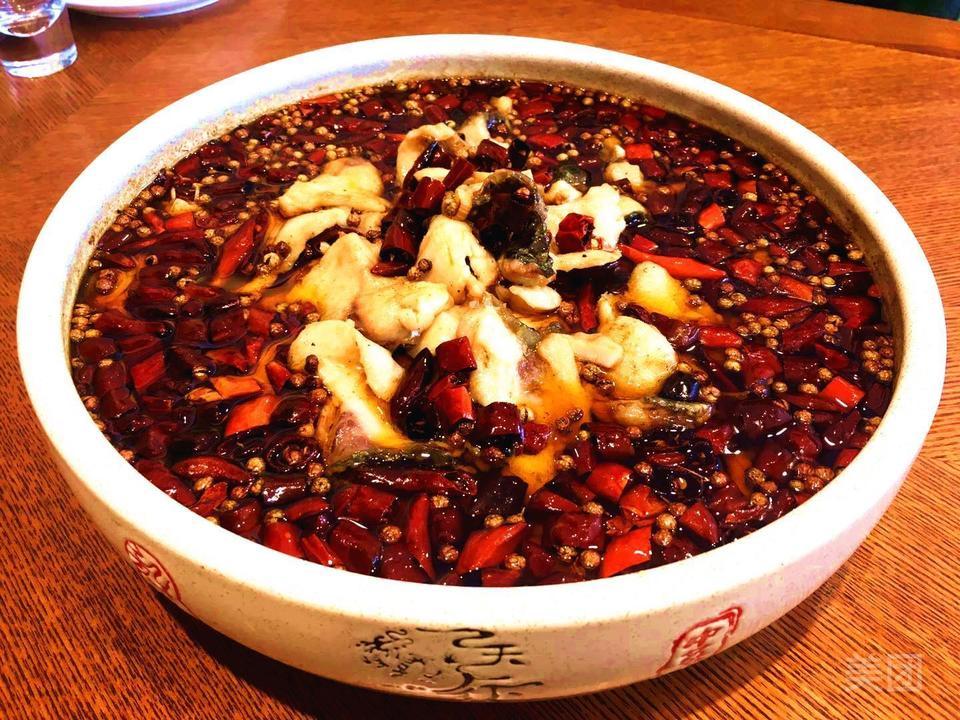 招牌水煮鱼图片