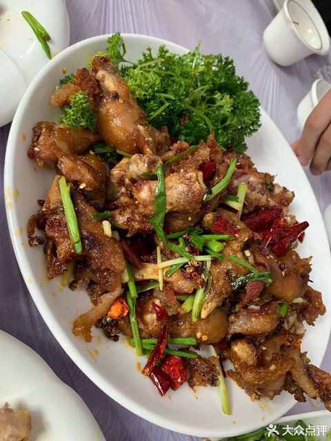 原味卤肉推荐菜:介绍:地址(在哪里):老字号西义兴位于郑州市310国道