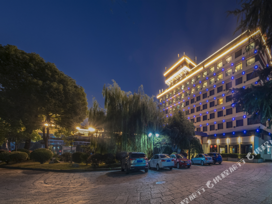 怎么去,怎么走,在哪,在哪里,在哪儿):扬州市维扬路101号新世纪大酒店