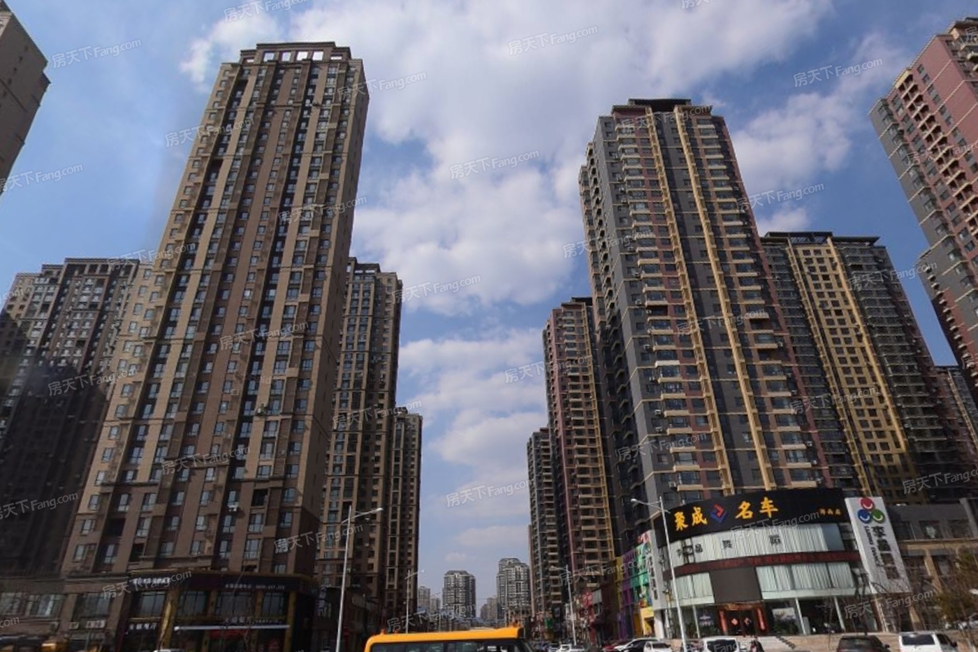 沈阳中海和平之门