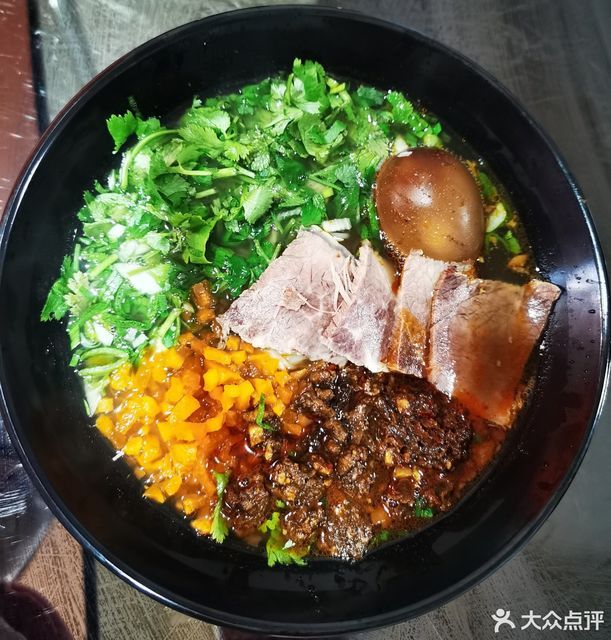 牛肉肉酱米线图片