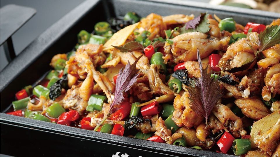 紫苏牛蛙平锅图片