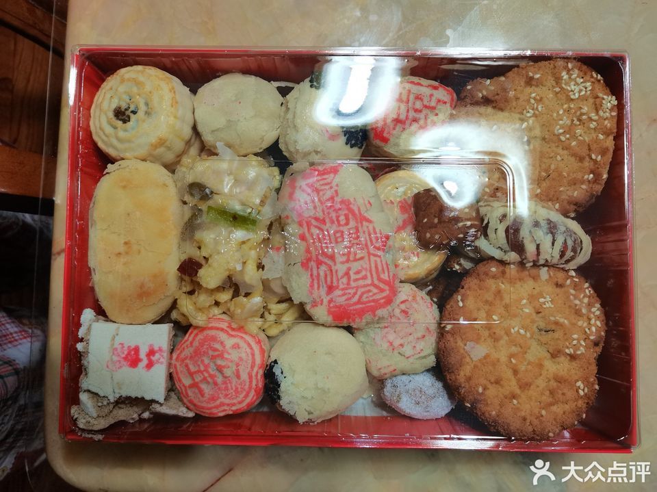 槽子糕推荐菜:介绍:地址(在哪里):桂顺斋(河西区南北大街店)位于天津