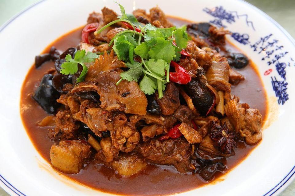 酱爆小公鸡图片