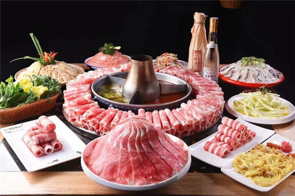 羊庄胡同酸菜铜锅涮羊肉图片