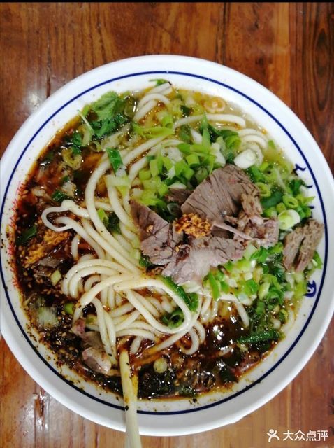 推荐菜:介绍:地址(在哪里):张红旗饸饹面(总店)位于平顶山市郏县冢头