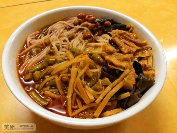 介绍:地址(在哪里):三轩螺蛳粉位于柳州市北雀路73号