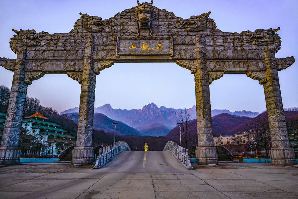怎么去,怎么走,在哪,在哪里,在哪儿):沈阳市法库县丁家房镇五龙山旅游