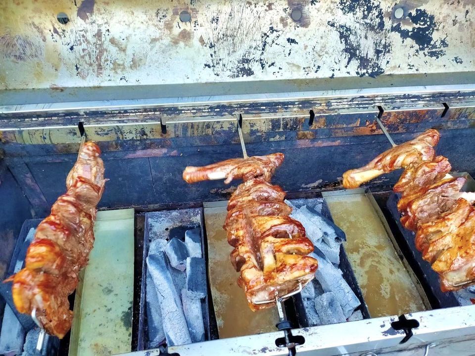 嵛山岛敬财烤全羊